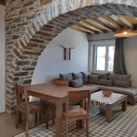 Traditional In Chora #6 Holiday home *