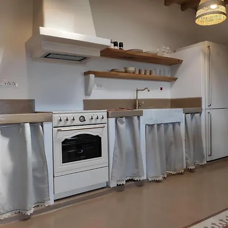 Traditional In Chora #6 * Kitnos