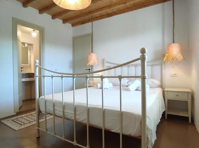 Traditional In Chora #6 * Kitnos